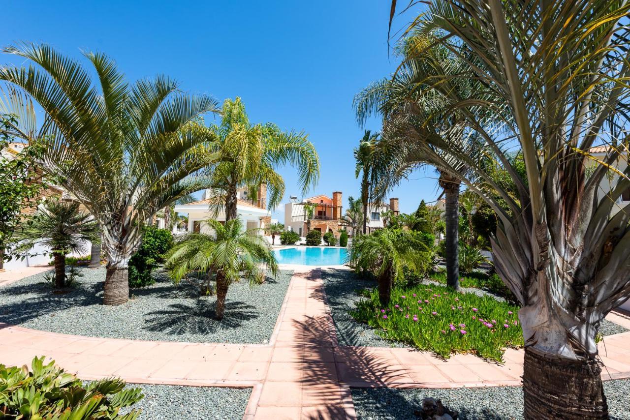 Villa Alexandra By Ezoria Villas Айя-Напа Екстер'єр фото