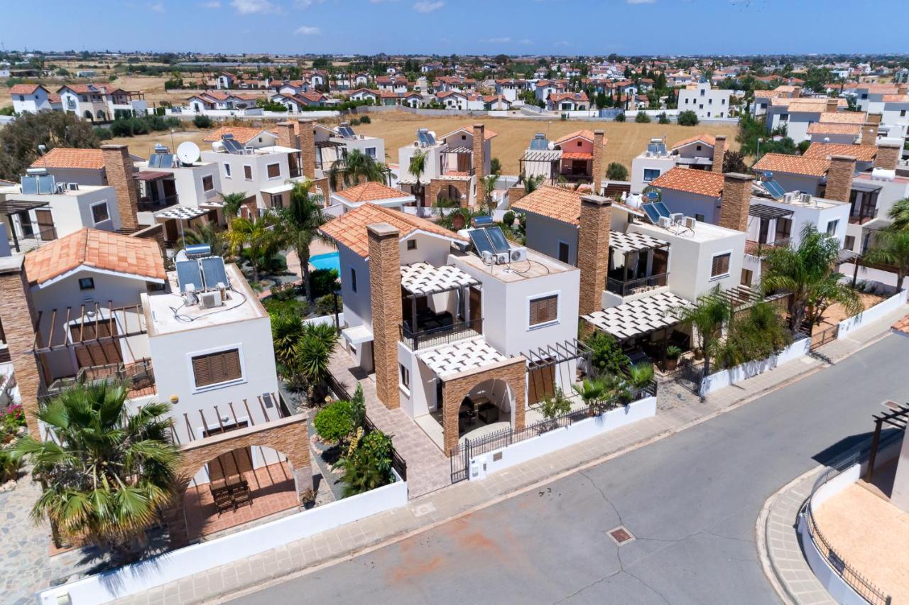 Villa Alexandra By Ezoria Villas Айя-Напа Екстер'єр фото