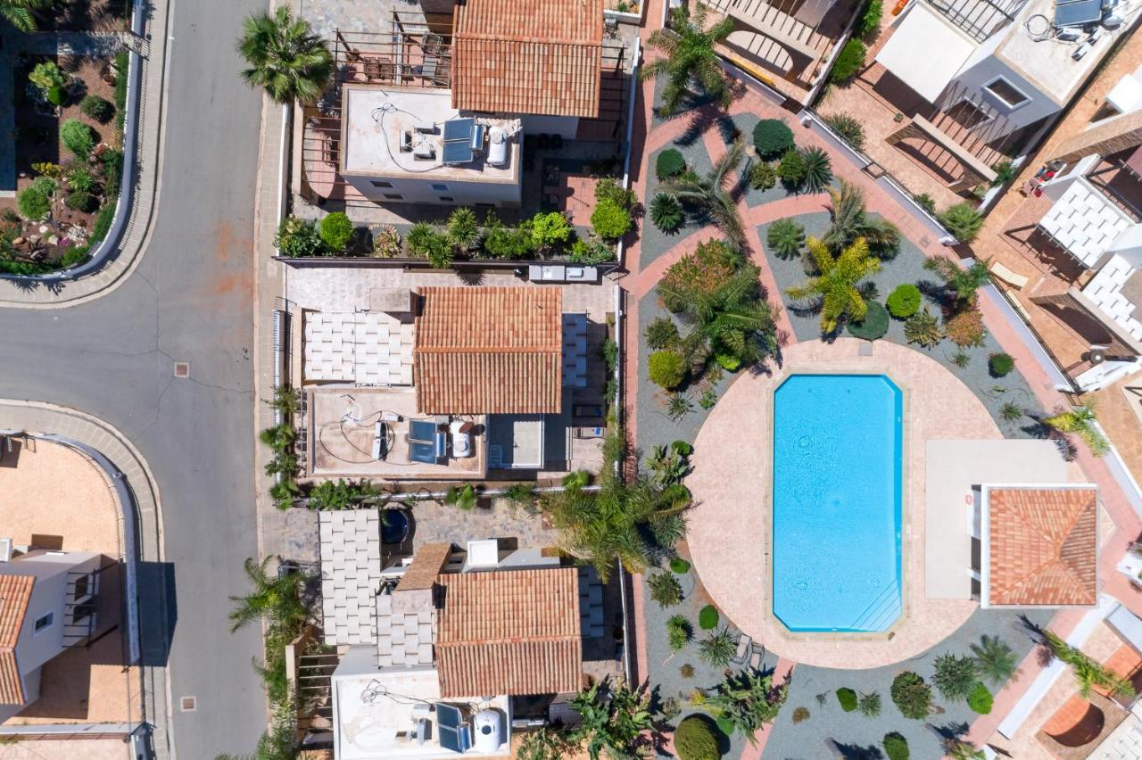 Villa Alexandra By Ezoria Villas Айя-Напа Екстер'єр фото